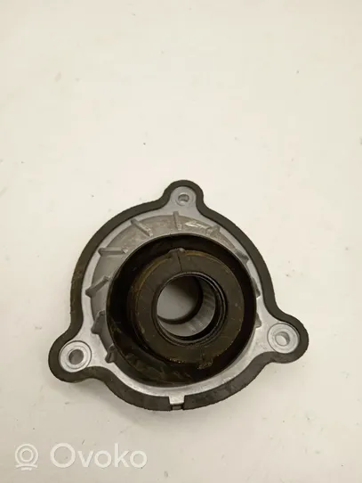 BMW 5 G30 G31 Altra parte del vano motore 6862082