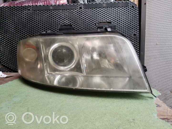 Audi A6 Allroad C5 Lampa przednia 15592400