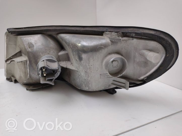 Saab 9-3 Ver1 Kierunkowskaz przedni 88205903