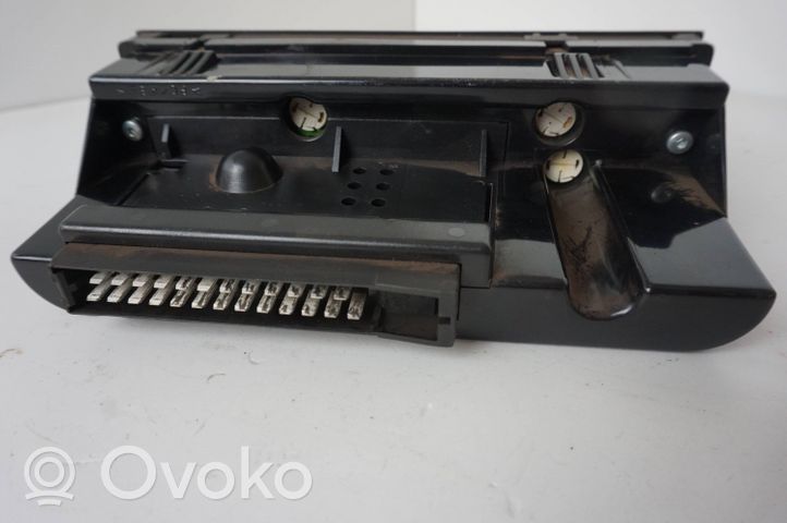 Saab 9-5 Monitori/näyttö/pieni näyttö 5371380