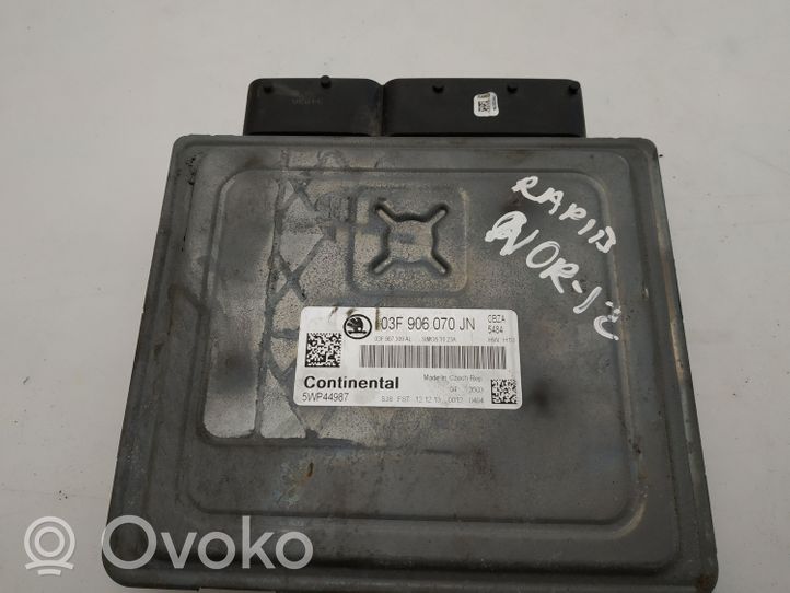 Skoda Rapid (NH) Calculateur moteur ECU 03F906070JN