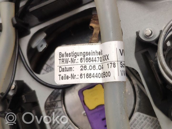 Volkswagen Golf V Ohjauspyörän turvatyyny 1K0880201N