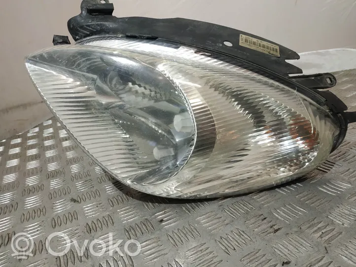 Citroen Xsara Picasso Lampa przednia 9631495180