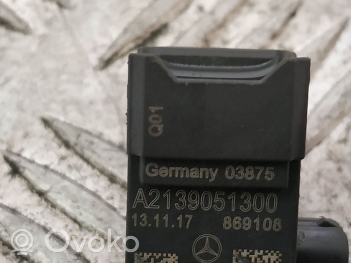 Mercedes-Benz S W222 Sensore d’urto/d'impatto apertura airbag A2139051300