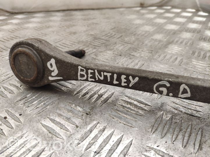 Bentley Flying Spur Taka-ylätukivarren haarukkavipu 