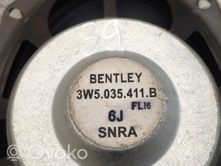 Bentley Flying Spur Garsiakalbis (-iai) galinėse duryse 3W5035411B