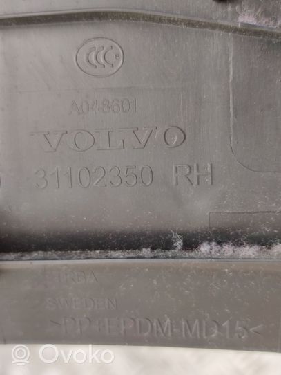 Volvo V40 Cross country B-pilarin verhoilu (yläosa) 31307225