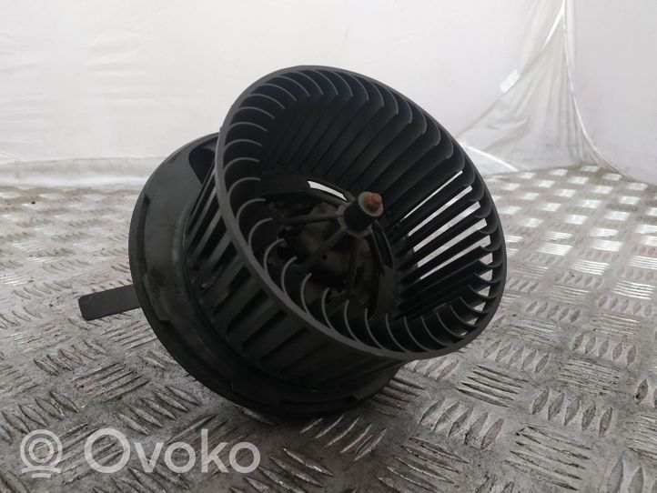 Volkswagen Tiguan Pečiuko ventiliatorius/ putikas 1K2820015G