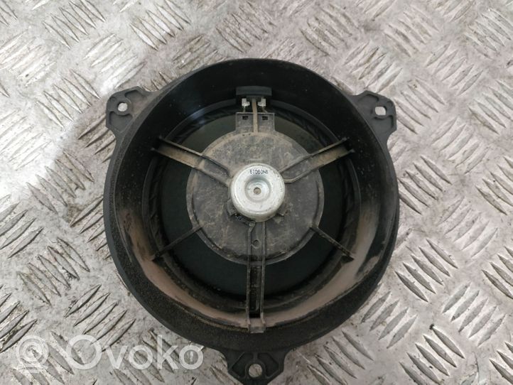 Toyota Urban Cruiser (XP110) Haut-parleur de porte avant 861602B580