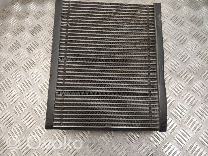 Volkswagen Touareg II Radiateur soufflant de chauffage 7P0820101A