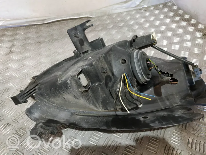 Citroen Xsara Picasso Faro/fanale 89310170