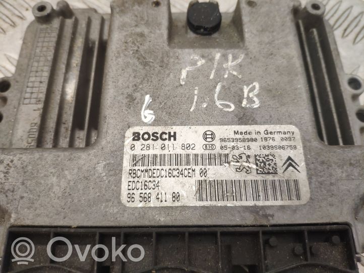 Citroen Xsara Picasso Calculateur moteur ECU 9656841180