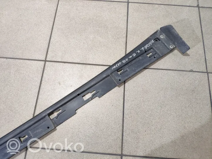 Mazda 6 Listello di supporto del sottoporta GHK150491