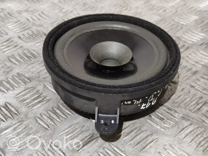 Subaru Outback Enceinte de porte arrière 86301AJ020