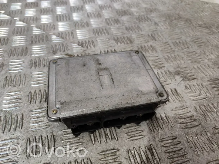 Audi A3 S3 8L Sterownik / Moduł ECU 06A906018C