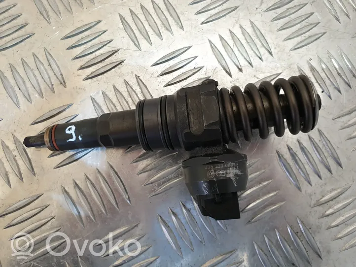 Skoda Fabia Mk2 (5J) Fuel injector 0414720314