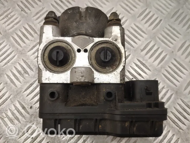 Toyota RAV 4 (XA20) Pompe ABS 4451042080