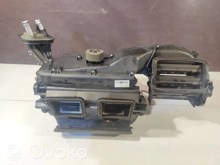 BMW 1 E81 E87 Salono oro mazgo komplektas 985326F