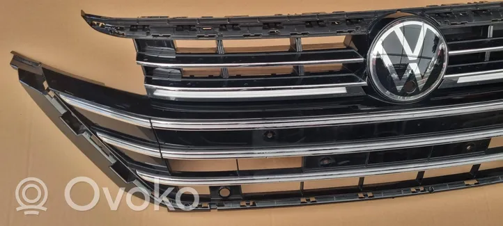 Volkswagen Arteon Maskownica / Grill / Atrapa górna chłodnicy 3G8853655E