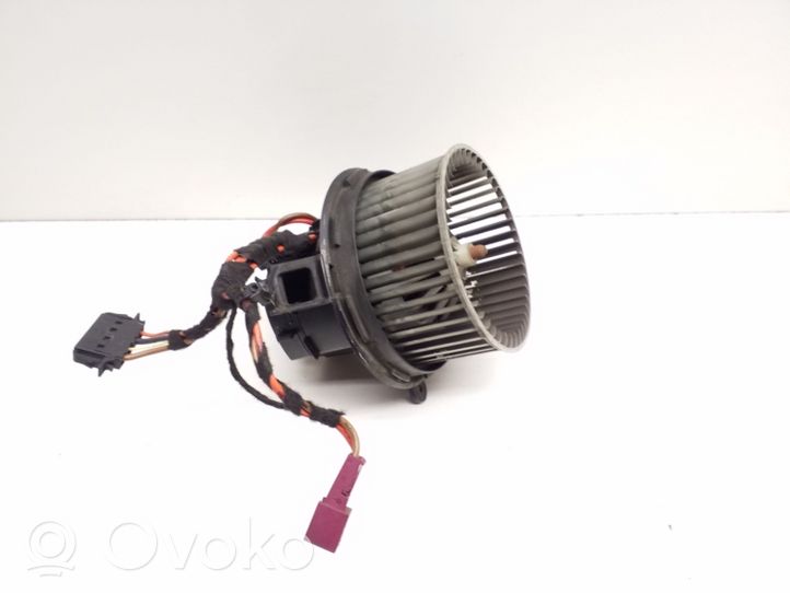 Mercedes-Benz GLK (X204) Motor/activador trampilla del aire acondicionado (A/C) A2048200008