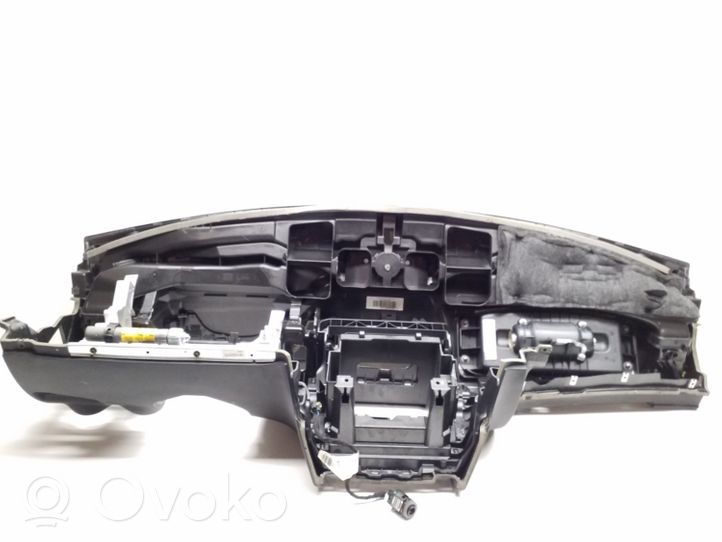 Mercedes-Benz C W204 Panel de instrumentos A2046805887