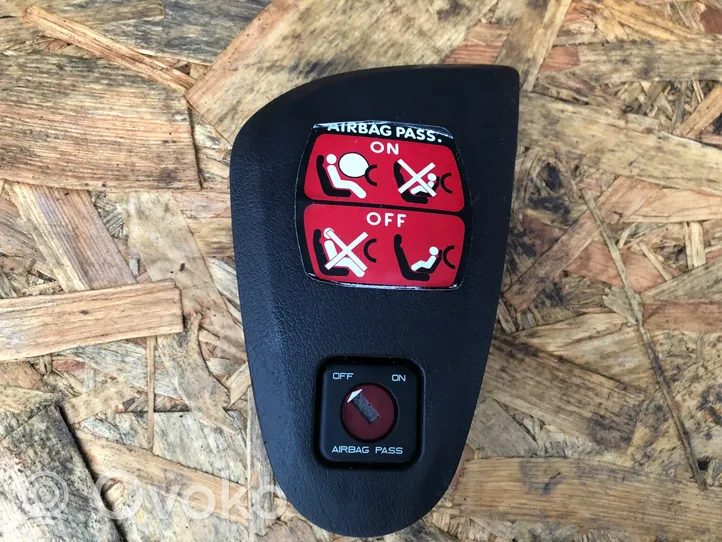 Citroen C8 Passenger airbag on/off switch 