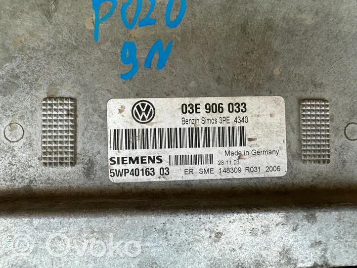 Volkswagen Polo Calculateur moteur ECU 03E906033