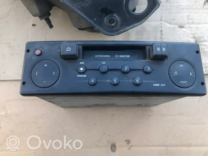 Renault Kangoo I Radio/CD/DVD/GPS-pääyksikkö 7700434436