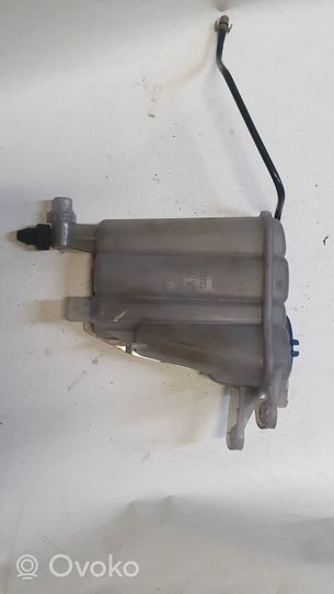 Audi A4 S4 B8 8K Vase d'expansion / réservoir de liquide de refroidissement 8K0121405M