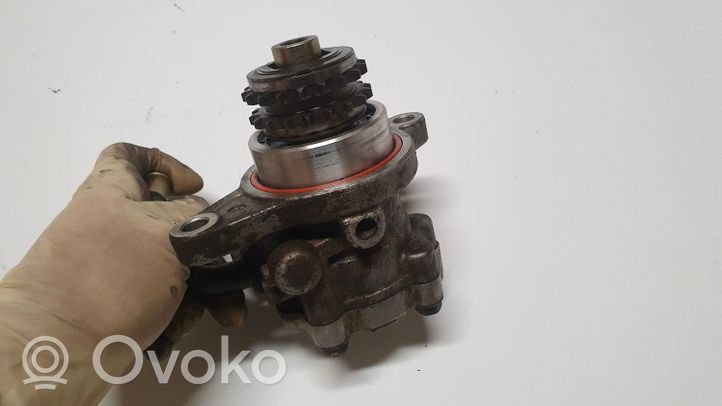 Nissan X-Trail T30 Power steering pump 8H800