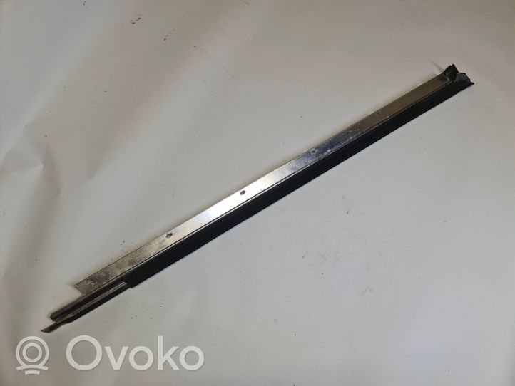 Audi A6 S6 C4 4A Moulure de porte avant 4A0853283E