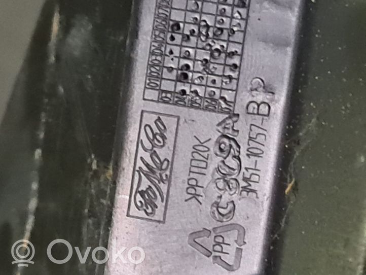 Volvo C30 Mocowanie akumulatora 3M5110723AB