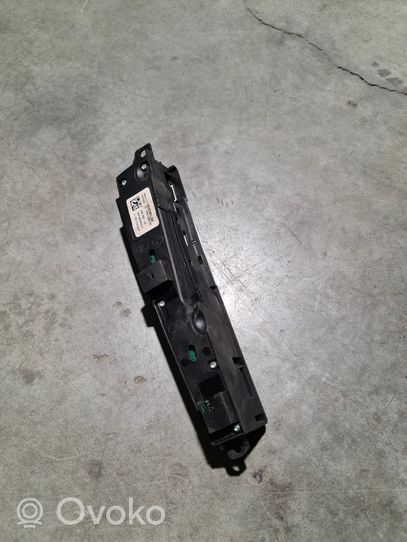 BMW 5 F10 F11 Commutateur de capteur de stationnement (PDC) 9202951