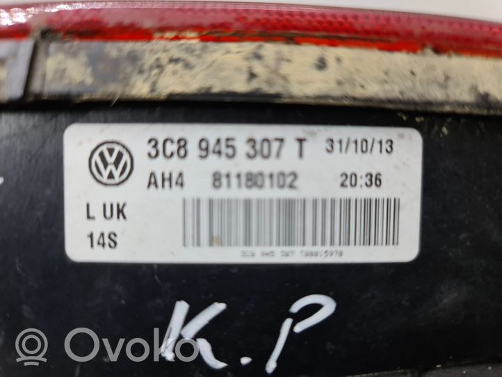Volkswagen PASSAT CC Lampy tylnej klapy bagażnika 3C8945307T