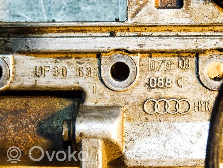 Audi A4 S4 B5 8D Napinacz paska / łańcucha rozrządu 078109088C