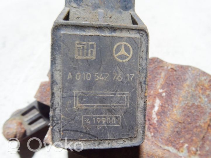 Mercedes-Benz S W220 Rear air suspension level height sensor A0105427617