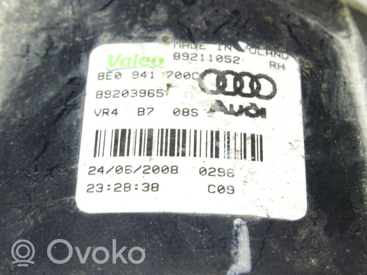 Audi A4 S4 B7 8E 8H Światło przeciwmgłowe przednie 8E0941700C