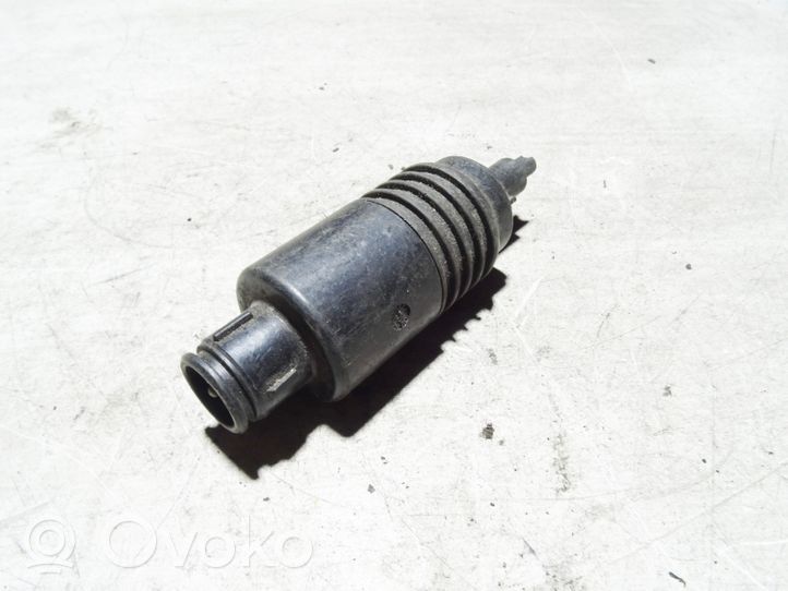 Audi A4 S4 B5 8D Pompe de lave-glace de pare-brise 