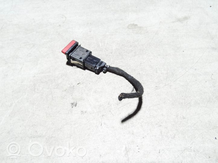 Audi A3 S3 A3 Sportback 8P Interruttore luci di emergenza 8P0941509