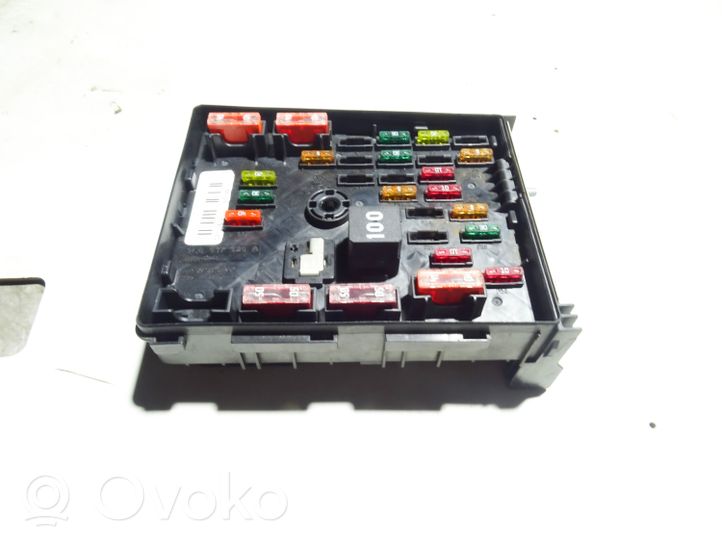 Volkswagen PASSAT B7 Unité de commande, module ECU de moteur 30937125A