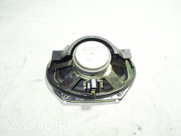 Mazda MPV Enceinte de porte arrière 3M8118808CA