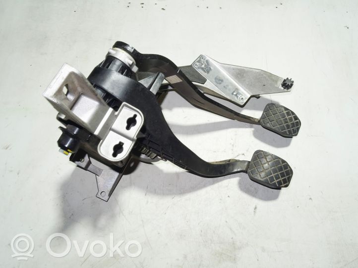 Audi A4 S4 B7 8E 8H Pedale del freno 8E2721316B