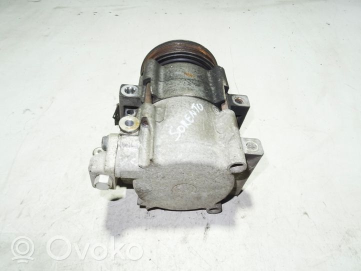 KIA Sorento Compressore aria condizionata (A/C) (pompa) 977013E350