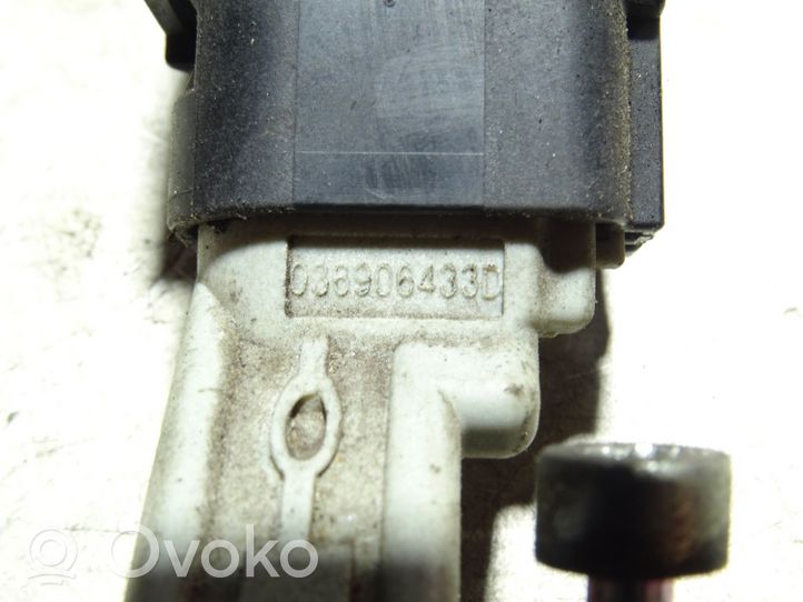 Audi A5 8T 8F Kloķvārpstas stāvokļa sensors 036906433D