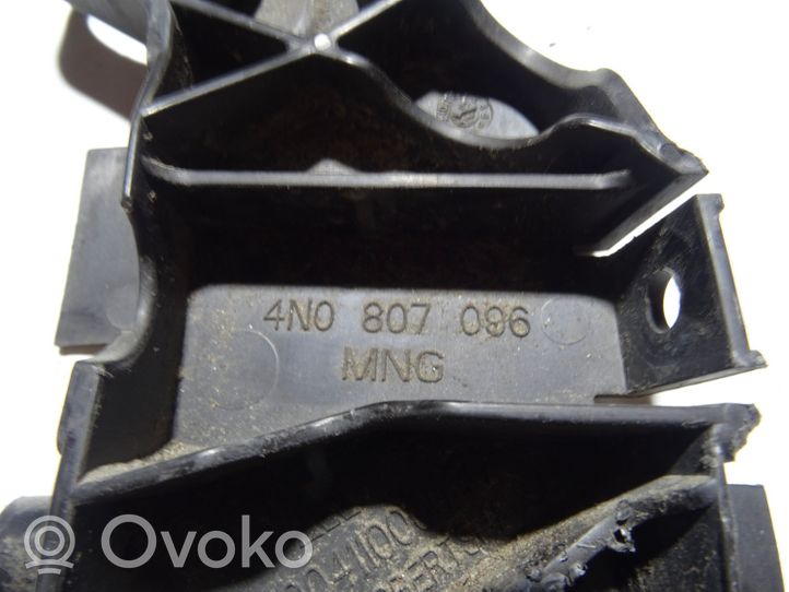 Audi A8 S8 D5 Uchwyt / Mocowanie zderzaka tylnego 4N0807096