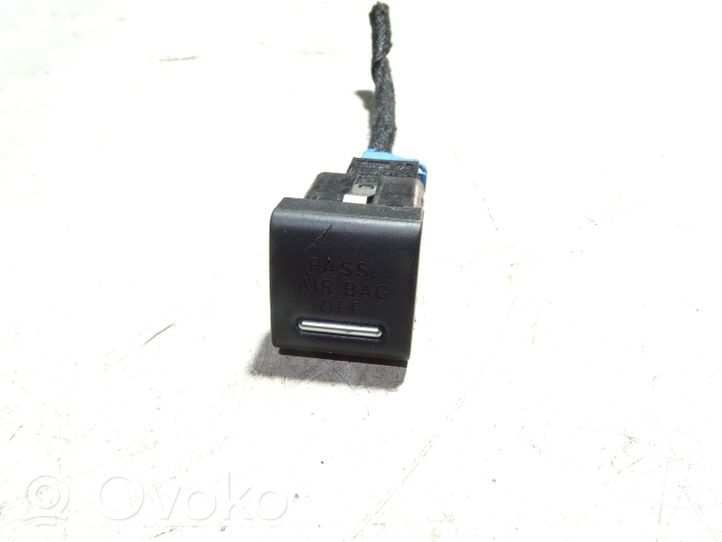 Audi A4 S4 B7 8E 8H Interruptor de encendido/apagado del airbag de pasajero 8E2919234B