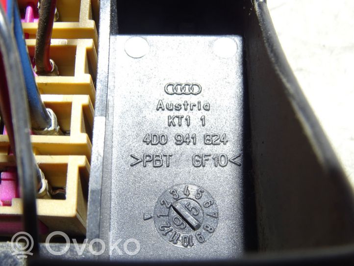 Audi A8 S8 D2 4D Modulo fusibile 4D0941824