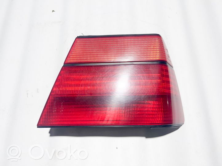 BMW 8 E31 Lampa tylna 63211383046