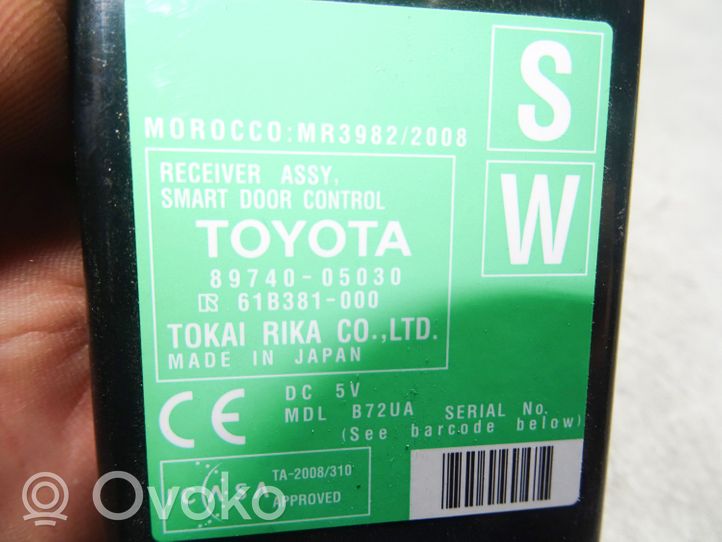 Toyota Avensis T270 Unité de commande module de porte 8974005030