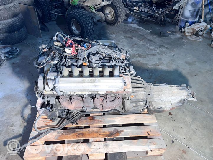 BMW 8 E31 Remplacement moteur M70B50